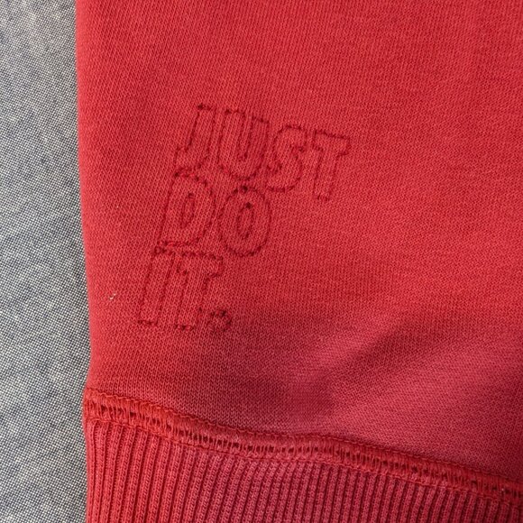 Nike Vintage Y2K Men's Red and White Full-Zip Hoodie - Size L - Picture 7 of 13